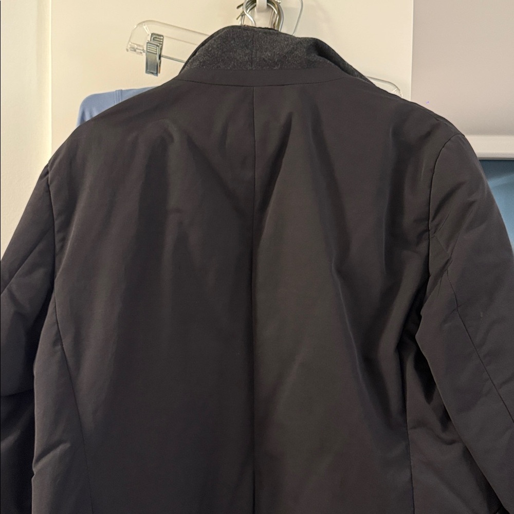 Moncler Men's Insulated Black Trench Coat - Picture 11 of 14